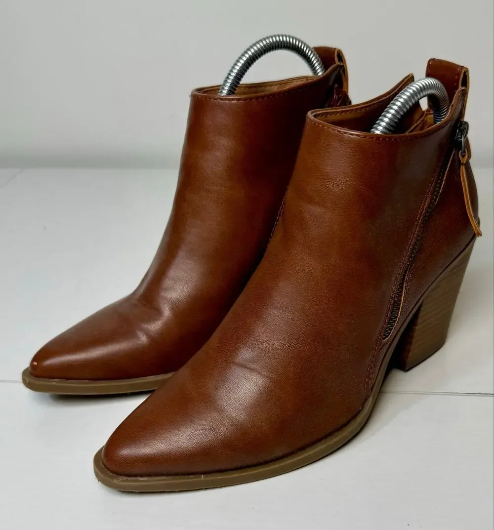 Universal Thread Brown Block Heel Booties Size 8
